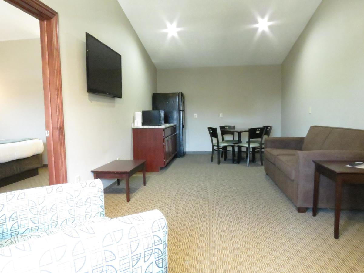 Edgewater Hotel And Suites 풋인베이 외부 사진