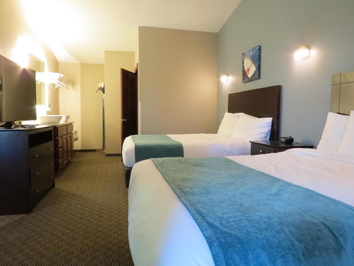 Edgewater Hotel And Suites 풋인베이 외부 사진